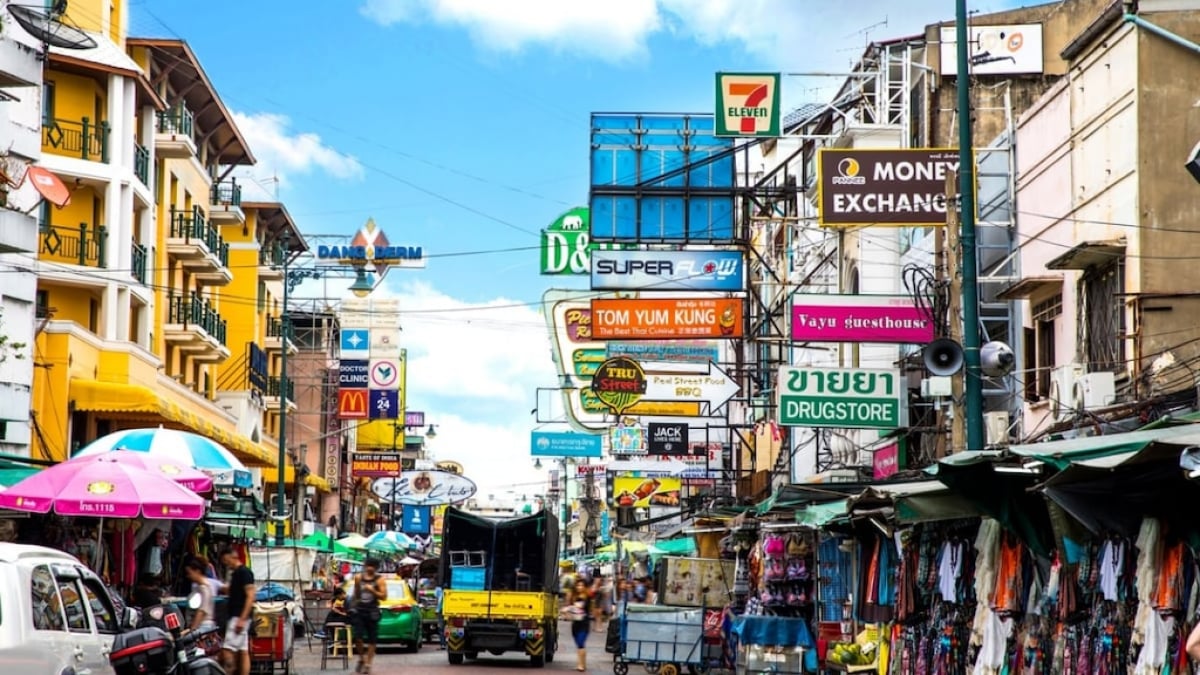 4 Shopping Malls in Siam Where You Can See Luxury Brands