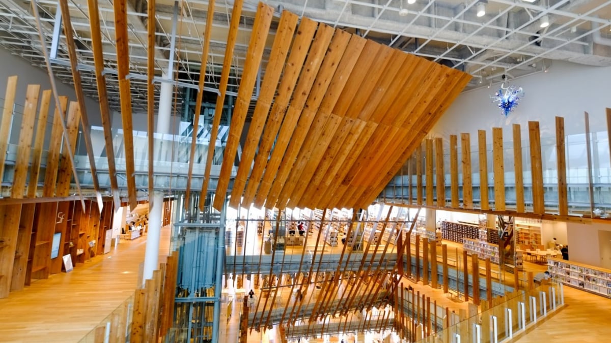 Let us introduce the appeal of Toyama’s new landmark, the “Toyama Glass Art Museum”!