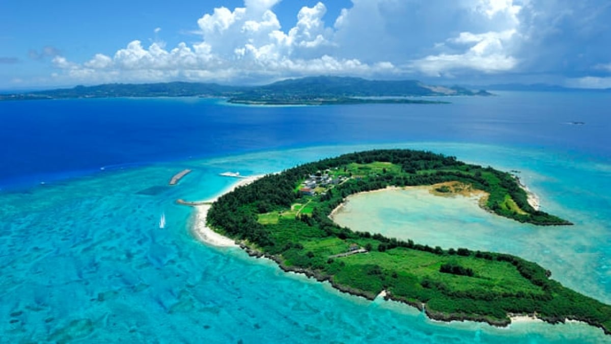 4 Must-Visit Attractions in Minnajima Island, Okinawa