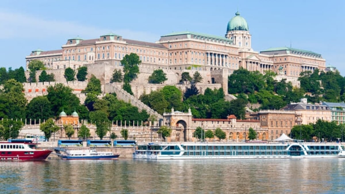 World Heritage Site known as the “Pearl of the Danube”! Introducing the beautiful streetscape of Budapest