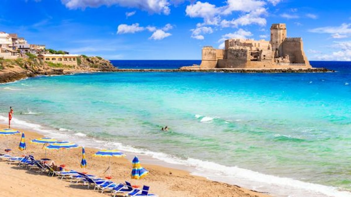A Fascinating Province in Italy! Exploring the Tourist Spots of Crotone!