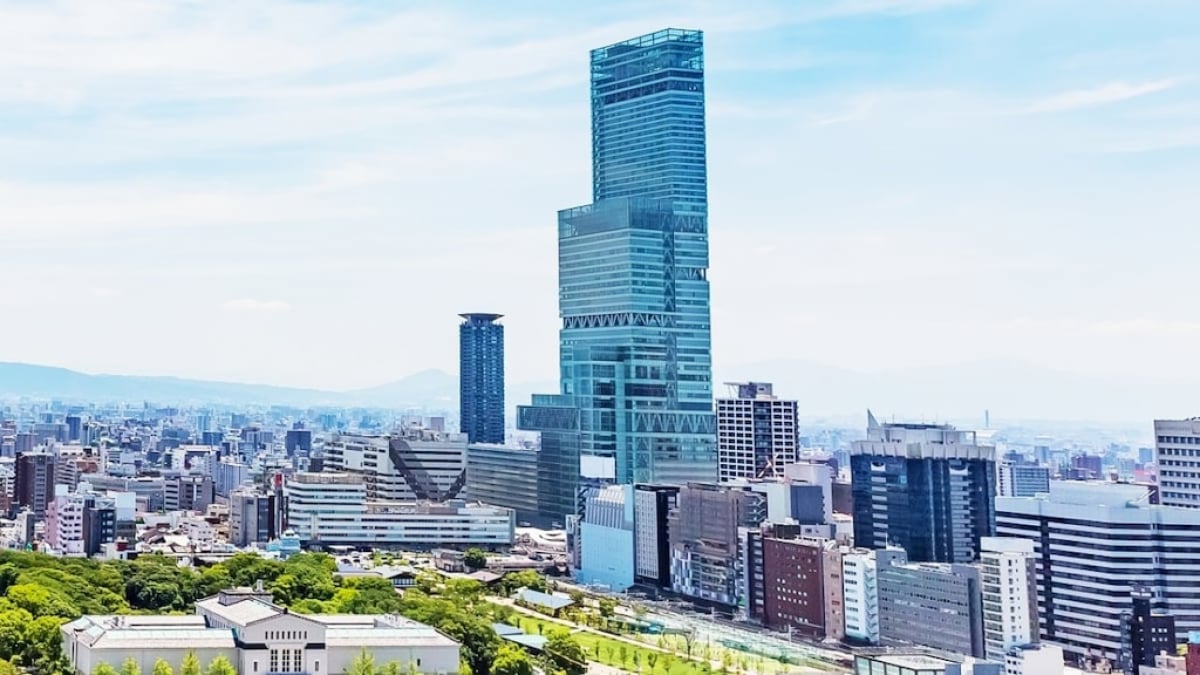 Abeno Harukas is Japan’s tallest building, a proud landmark of Osaka, and packed with fun attractions!