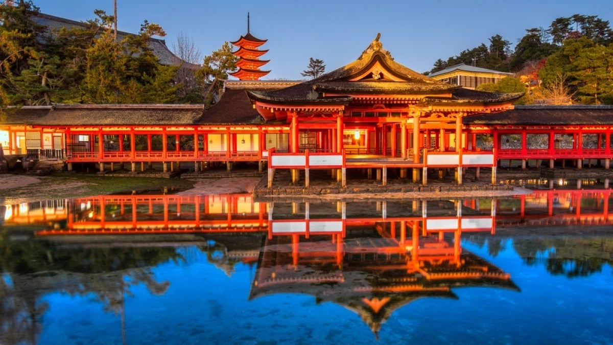 Tourism Information for Itsukushima Shrine and Miyajima | Japan’s Beautiful World Heritage Site