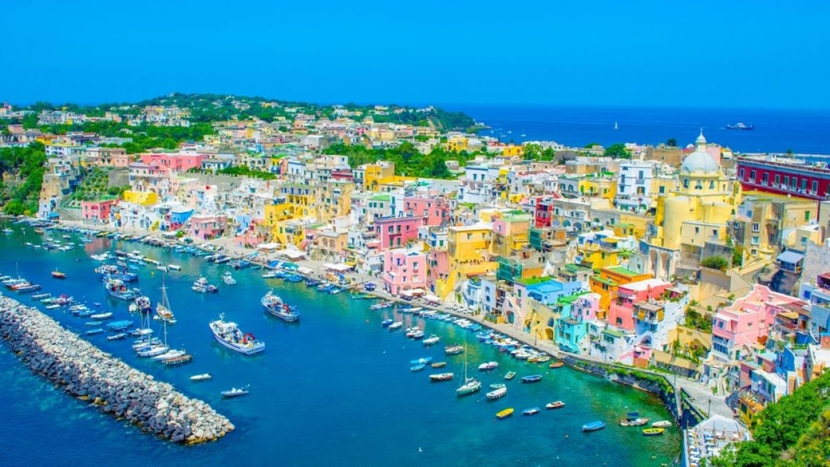 4 Recommended Souvenirs from Naples, the City Boasting Italy’s Greatest Beauty!