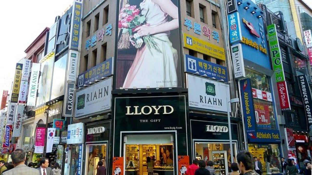 Shopping in Myeongdong! Must-Check Korean Brands Introduced!