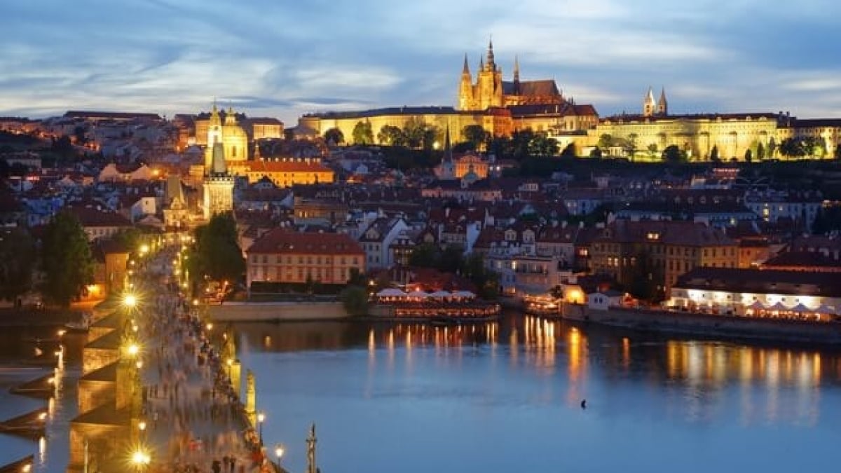 A World Heritage Site called the Magical City! Introducing the highlights of Prague’s Historic District in the Czech Republic!