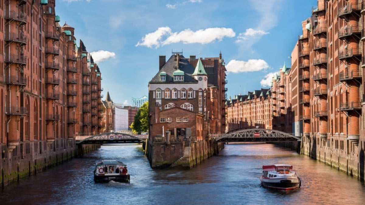 【World Heritage】What Is Hamburg’s Warehouse District?｜Germany’s Largest Port Trading City!