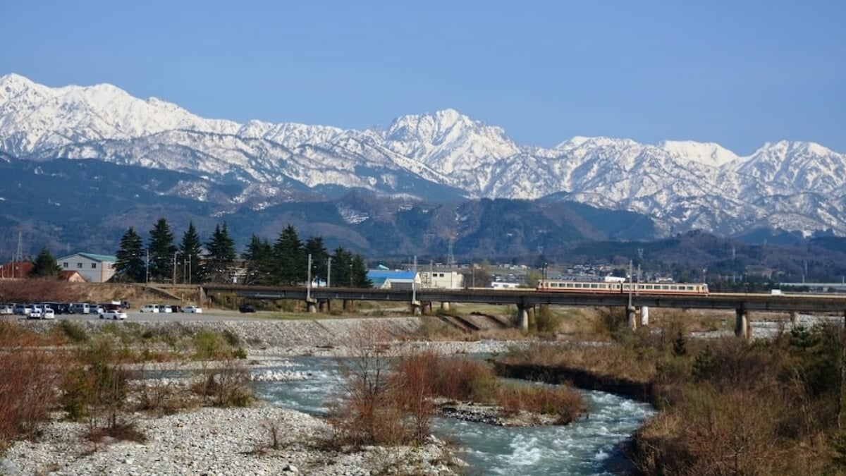 4 must-visit tourist spots in Uozu City, Toyama Prefecture, where you can see a Mirage