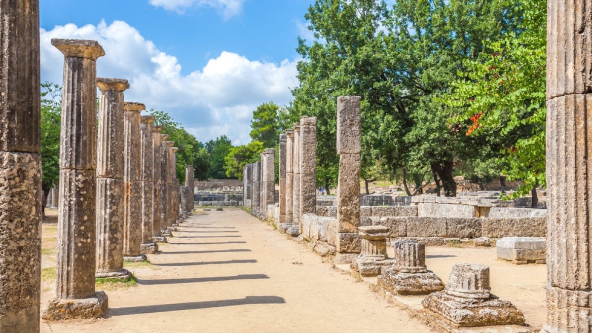 Olympia as a Famous Tourist Destination: What Are the Best Souvenirs to Buy?