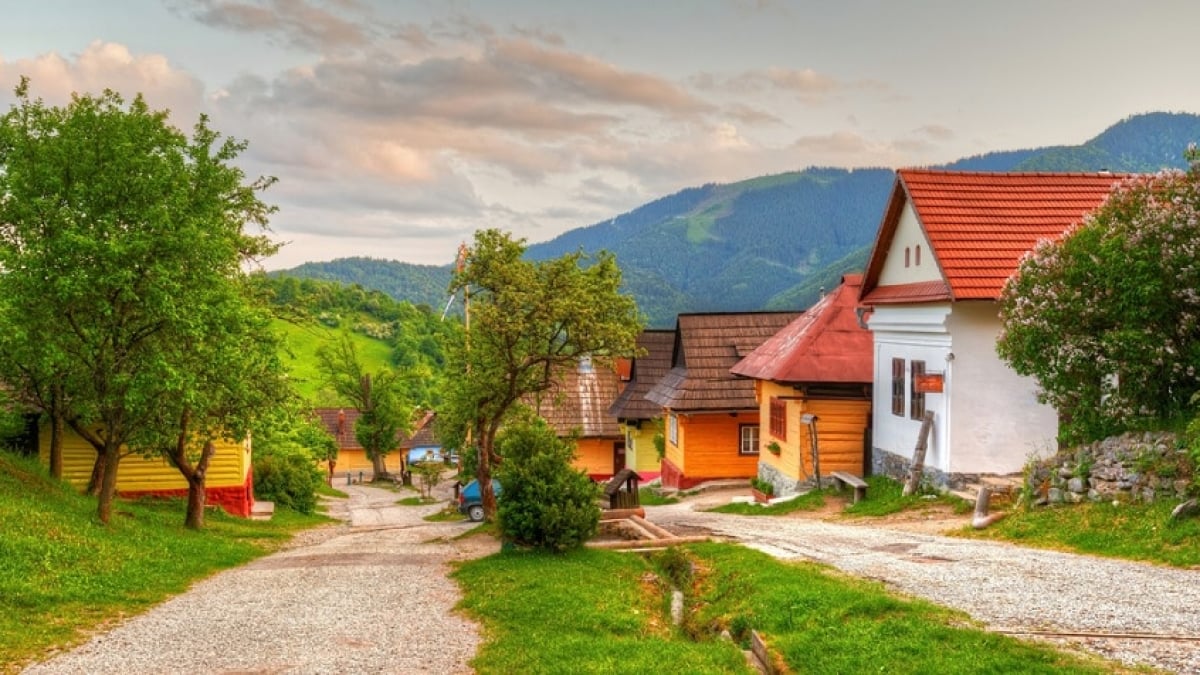 A village with charming traditional buildings! Vlkolínec, a World Heritage Site in Slovakia