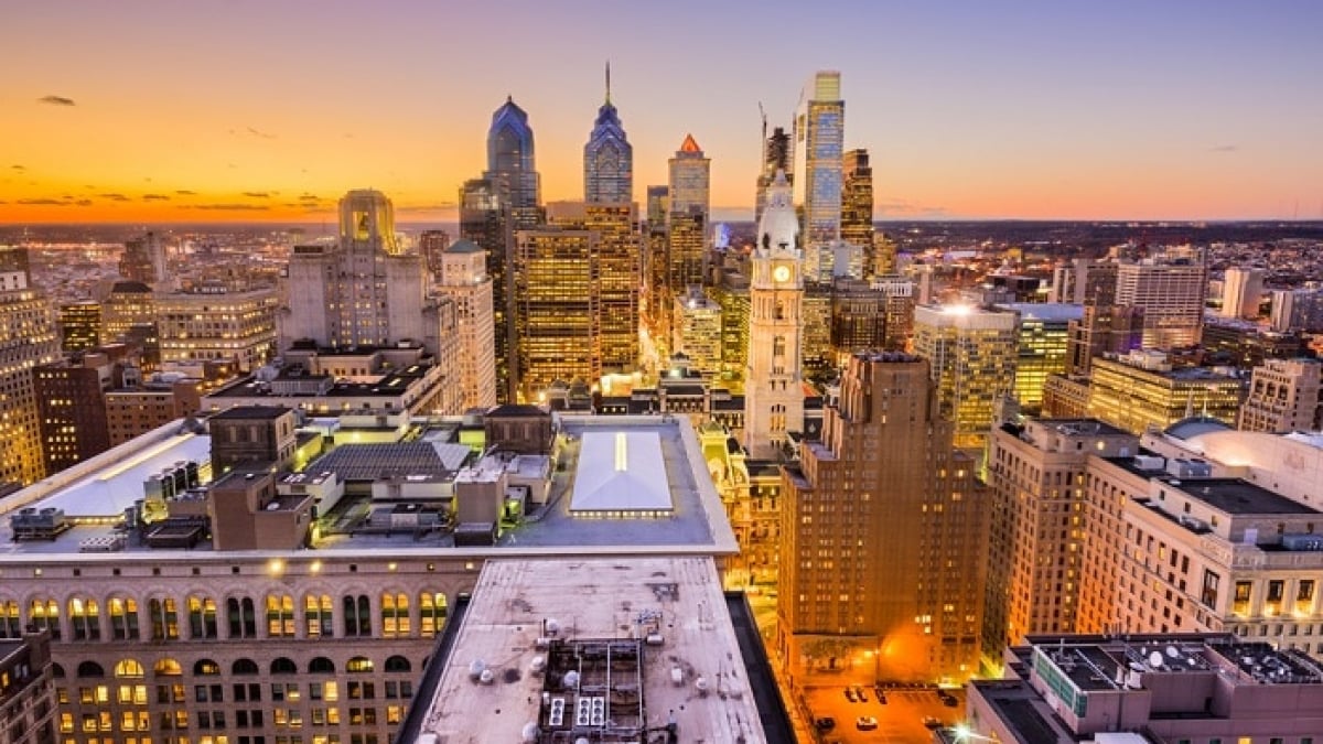 Philadelphia Souvenirs: From Luxury Brands and Jewelry to Delicious Chocolates!