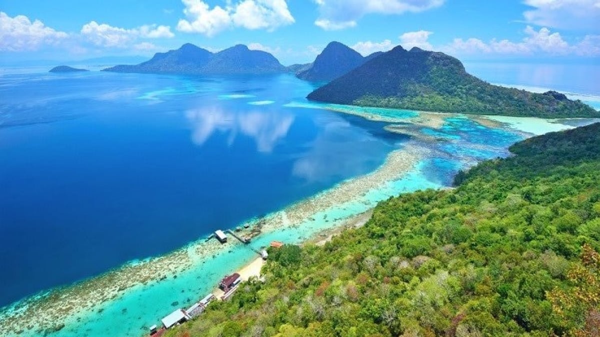 Get Souvenirs in Kota Kinabalu, the Gateway to Borneo, Malaysia!