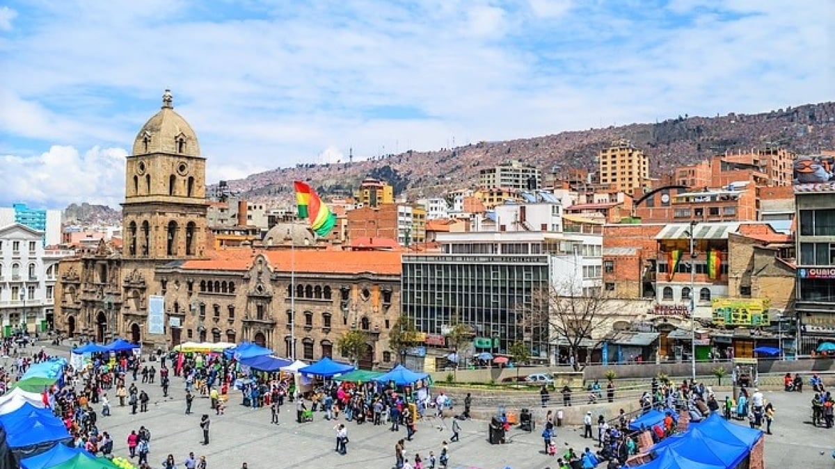 Cute Souvenirs Everywhere! 4 Recommended Gifts to Buy in La Paz, Bolivia