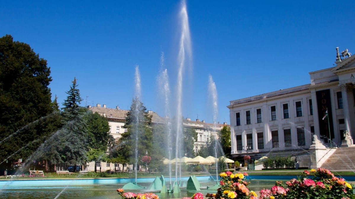 Introducing recommended souvenirs to buy in Szeged, the food capital of Hungary!